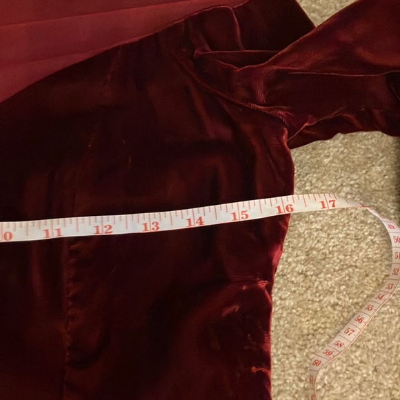 Stunning Vintage 90’s Burgundy Velvet Long Sleeve Mock Neck Gown Gothic Sz Small - Picture 9 of 15